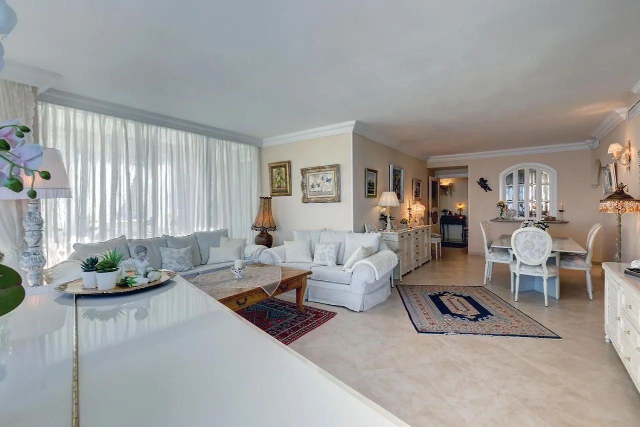 Malaga Paradise Home 托雷莫利诺斯 公寓