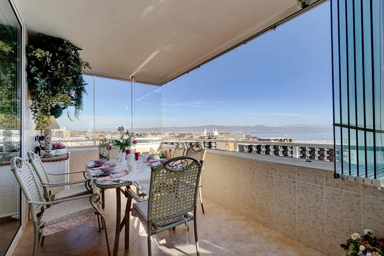 Malaga Paradise Home 托雷莫利诺斯